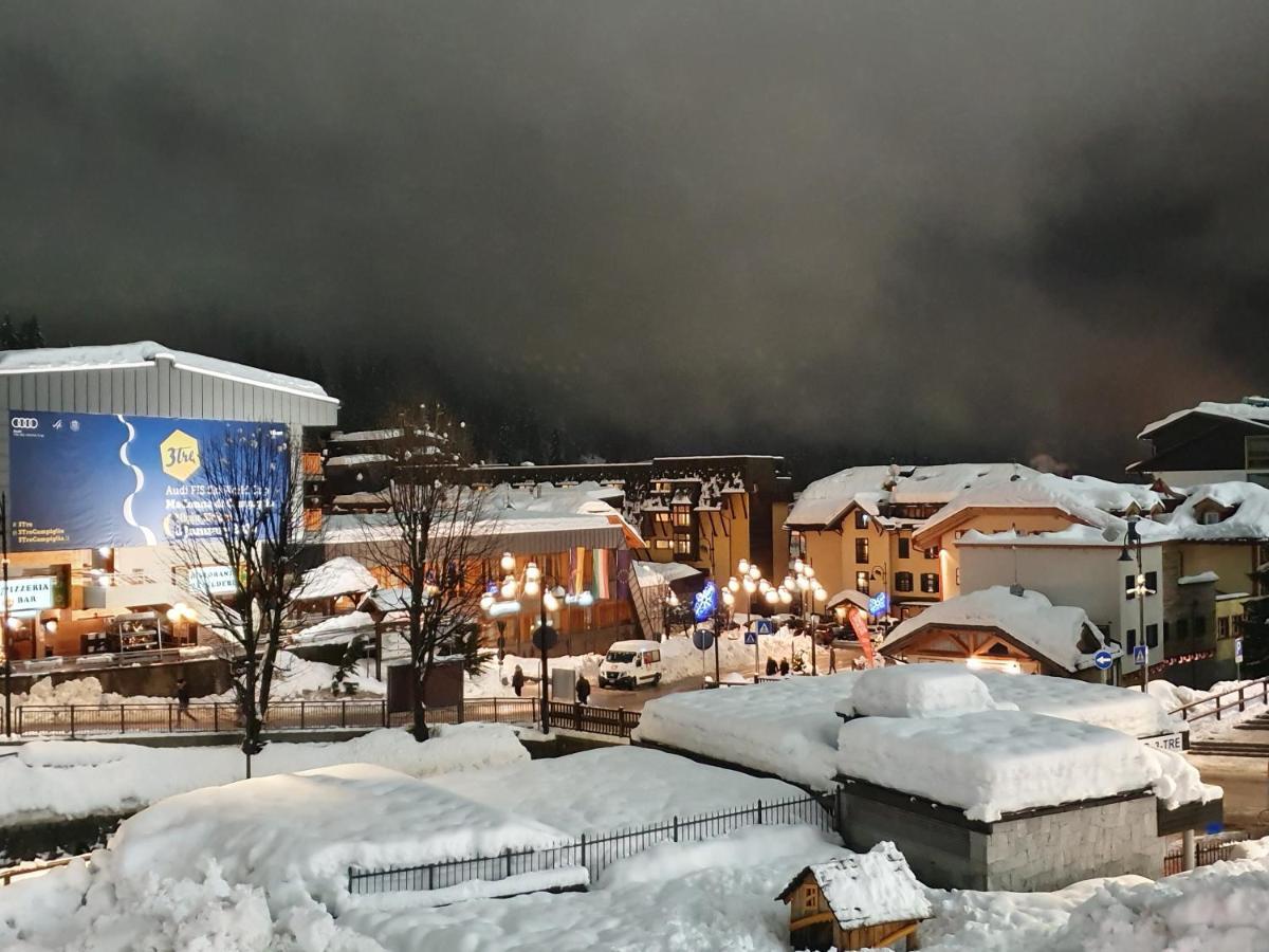 Hotel La Baita มาดอนนาดีกัมปิโญ ภายนอก รูปภาพ